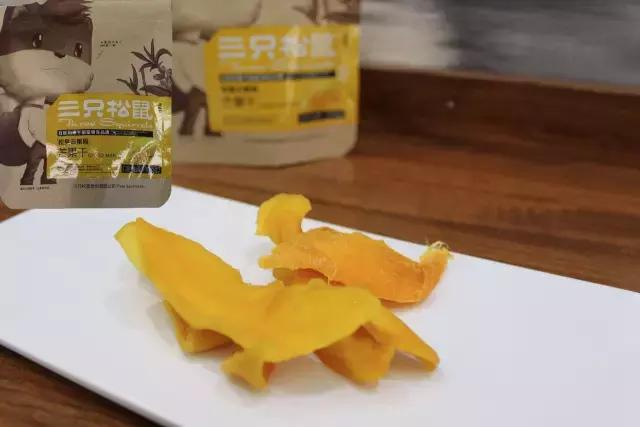 一天吃10包芒果干!为了测评,妹纸差点甜死在黄黄黄的世界里!