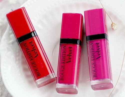 口红既不奢侈也不廉价的牌子,口红不掉色平价又便宜