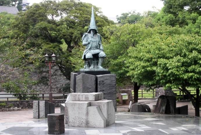 此地走出的日军曾四次入侵中国,*杀屠**数十万人,如今却成旅游胜地