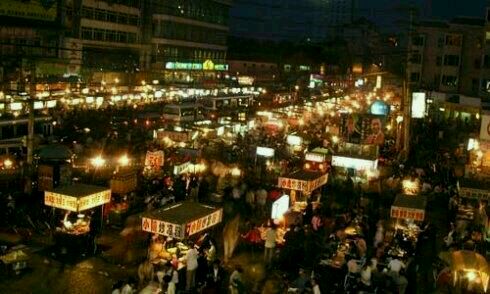 开封当地人去吃的夜市有哪些,开封鼓楼夜市美食贯口