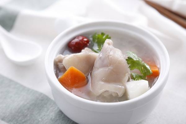 哺乳期该吃什么不该吃什么东西,哺乳期什么可以吃什么不该吃