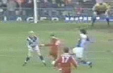 足球场上笑死人瞬间,足球笑死人的搞笑视频