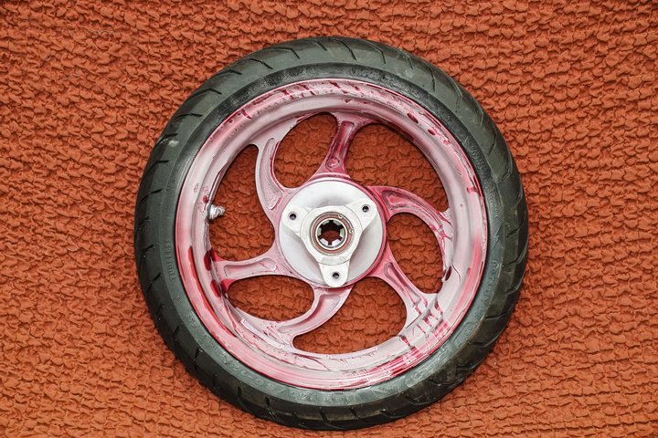 锻造轮毂和旋压轮毂真实测试,锻造轮毂强度测试