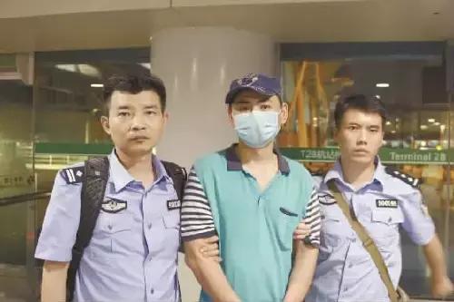 砥砺奋进的五年｜当年携款外逃 检察官从重庆到东莞追逃十八年