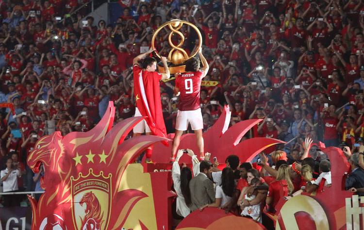 中国足球能摆脱资本吗,中国足球靠钱吗