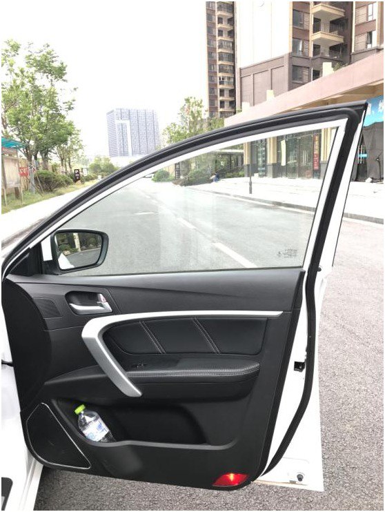 2017帝豪手动百万向上版说明书,吉利帝豪百万款向上版怎么看油耗