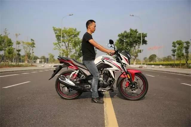 力帆kpr150和豪爵df150哪个好,豪爵df150适合年轻人吗