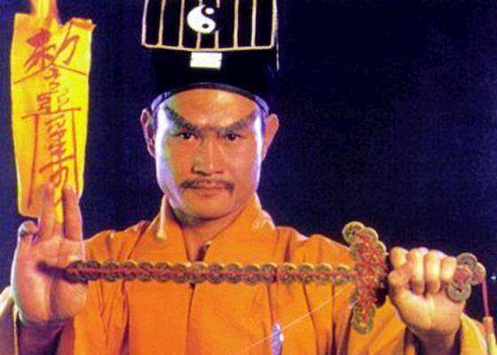 林正英养小僵尸的电影叫什么,僵尸叔叔林正英24部僵尸电影