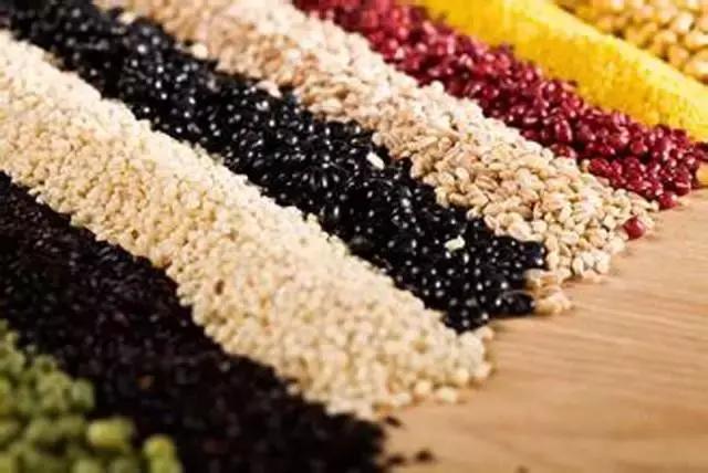 紫米洗后米变白色是染色的吗,为什么紫米有好几种颜色