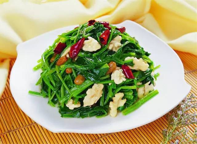 为啥秋天上火,上火嘴上长泡吃什么食物