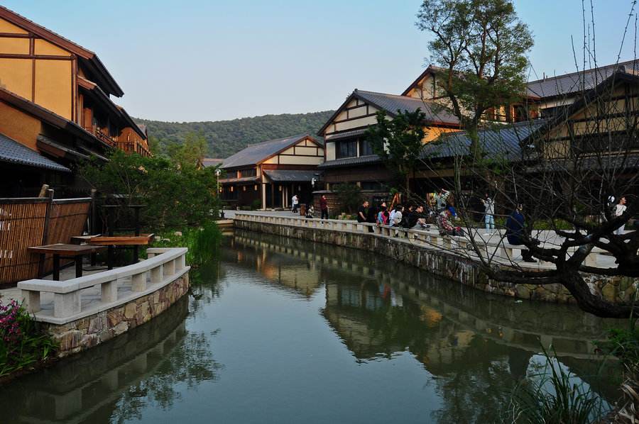 无锡灵山大佛里面有阿弥陀佛,无锡最好三个景点灵山大佛