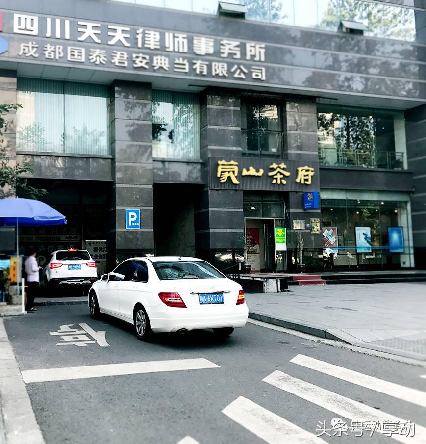 成都最酷篮球场,长沙超美的室外篮球场