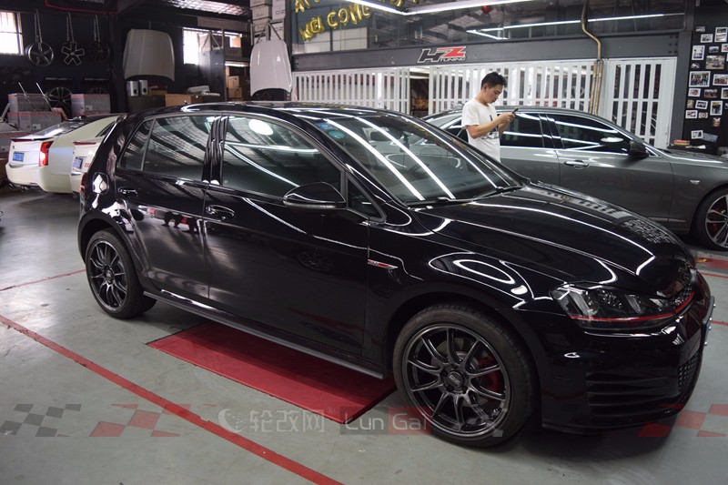 大众高尔夫7.5代gti改装,高尔夫7.5代gti19寸轮毂