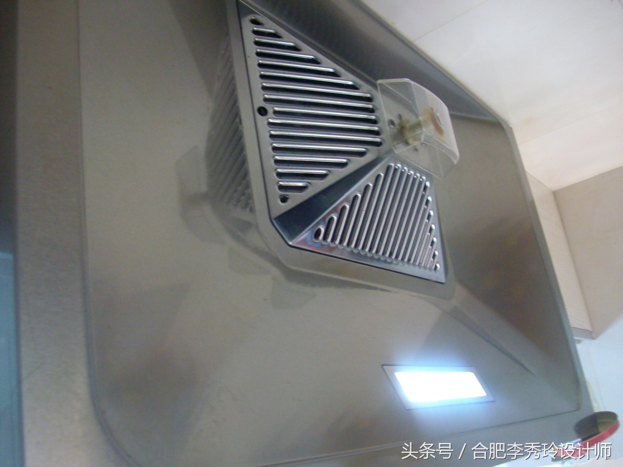 油烟机积油处理小妙招,油烟机怎么堵了一直漏油