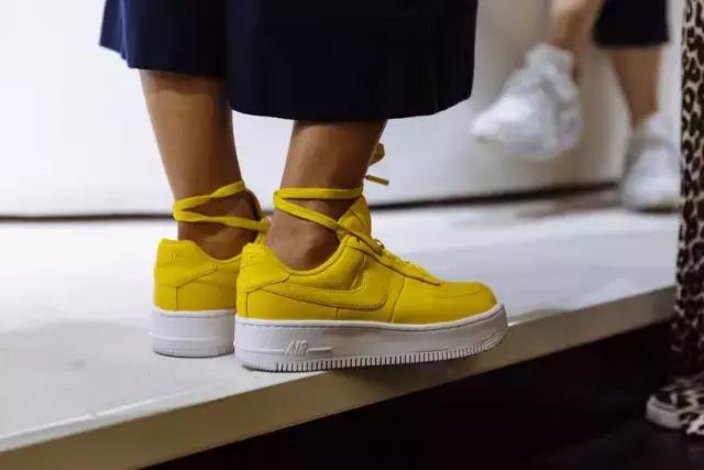 科比球鞋怎么绑鞋带,系鞋带超帅球鞋