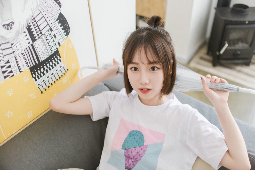 17岁闺女送给母亲礼物,女人把孩子送给前夫短剧