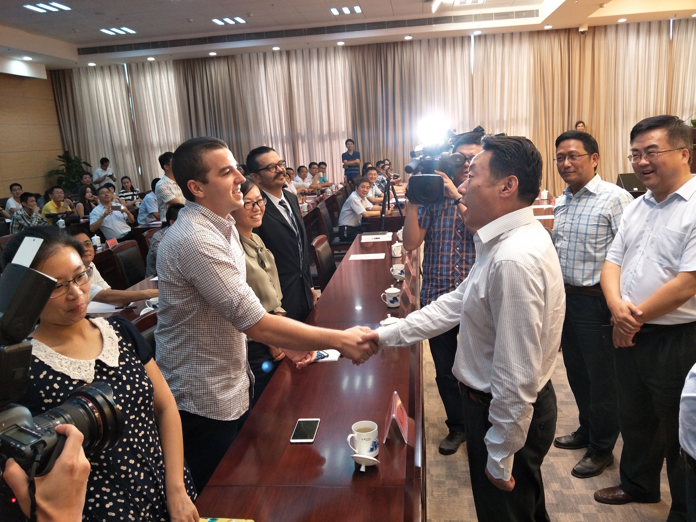 安徽省人民政府新闻发布会,安徽人民政府发布会