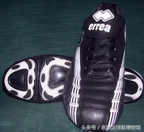 专业的足球鞋有哪几个品牌,曾经的足球鞋知名品牌有哪些