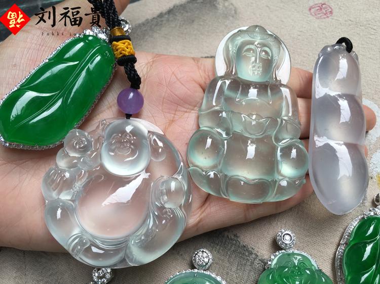 为什么有些翡翠是黑色的,你的翡翠变种了吗