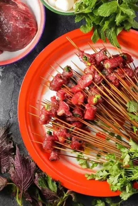 北京十大必吃连锁店,京城最火的12家撸串圣地