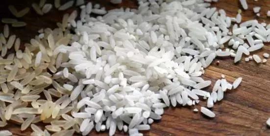 马桶堵住了用塑料瓶怎么解决,马桶堵了一次性杯子怎么疏通