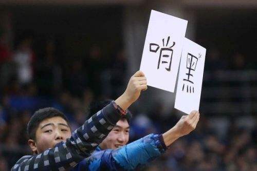 中超球迷骂裁判,中超第22轮再现争议判罚