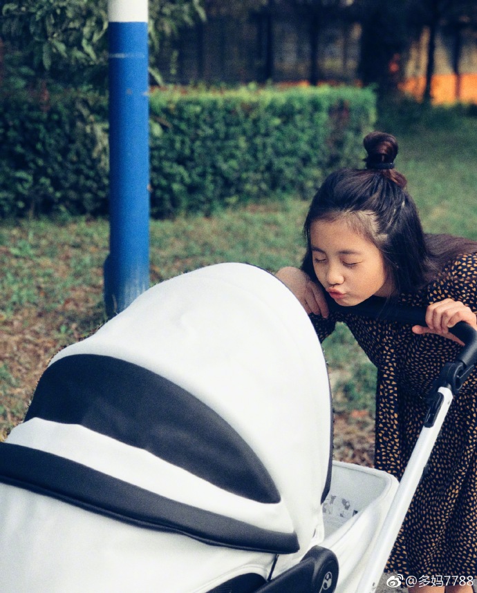 5.1假期出游怎么穿,五月母女出游怎么穿