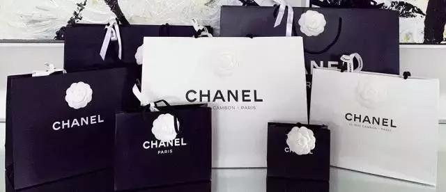 杨幂买奢侈品,杨幂唐嫣天天向上买东西