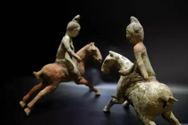 华清打篮球,马球精彩动作