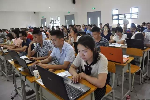 开网店搞网销弄淘宝电商创业等，共青团免费为你贴心服务！第二届武隆青年电商创新创业训练营第一期培训报名