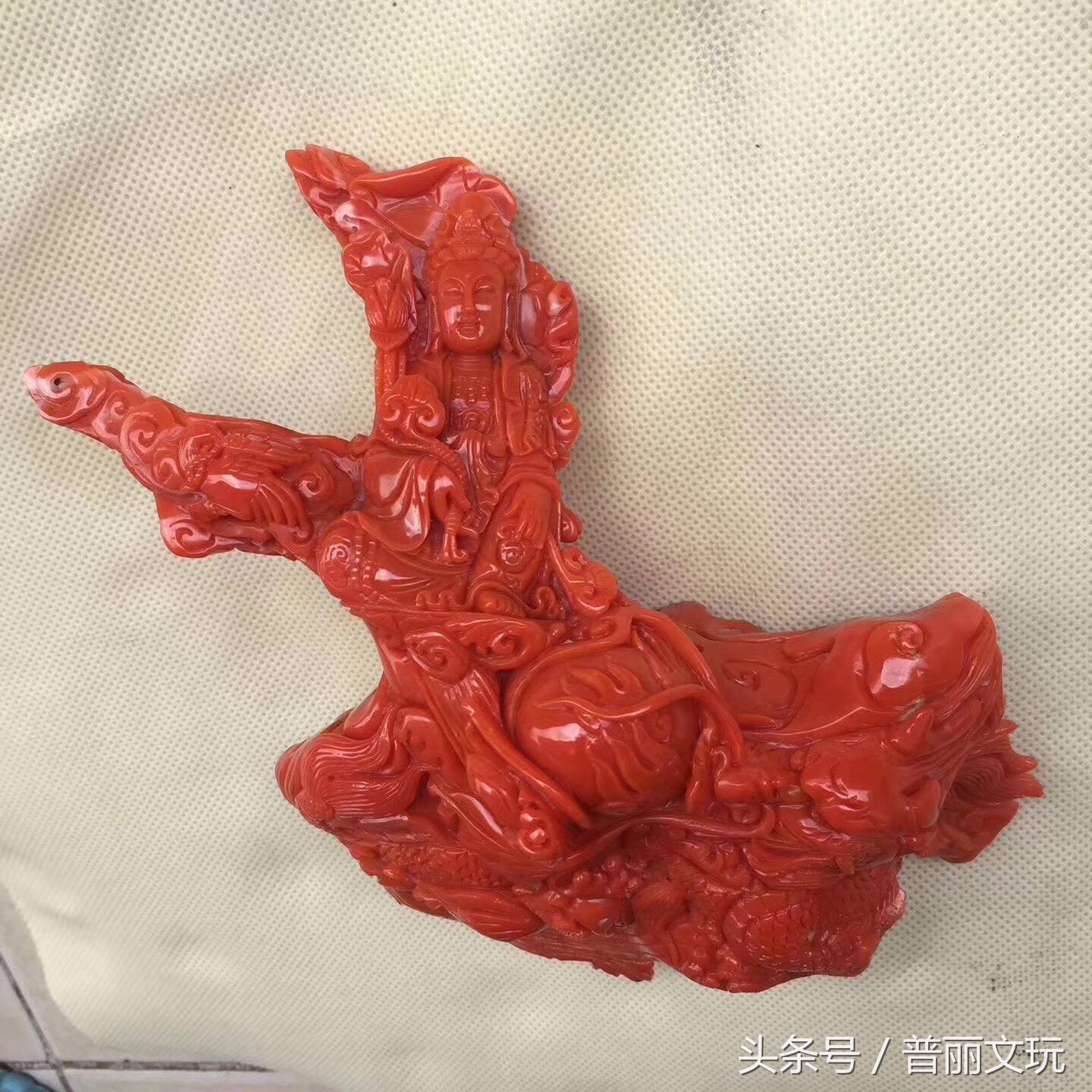 30万摔碎玉手镯后续,30万的红珊瑚