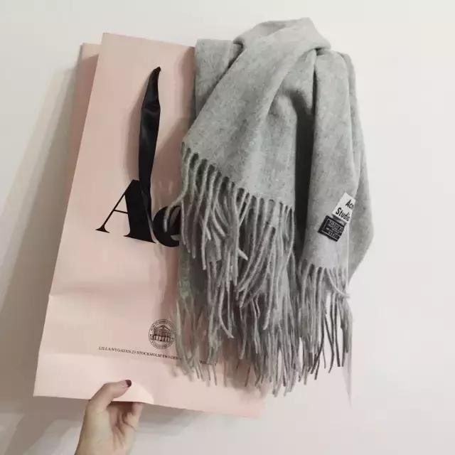 关晓彤有哪些鞋,关晓彤名牌鞋