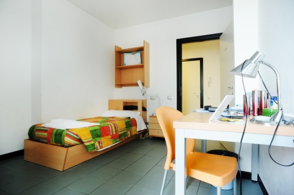 意大利米兰留学的真实感受,意大利米兰大学留学公寓