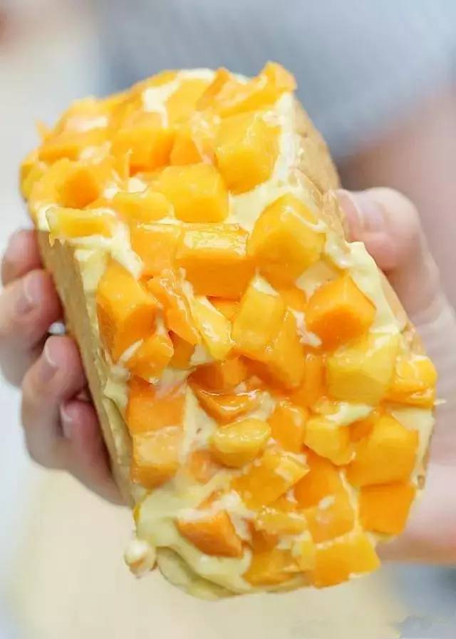 北美4层超级网红，光之乳酪驾到！国民爆款前吃货又要大排长龙