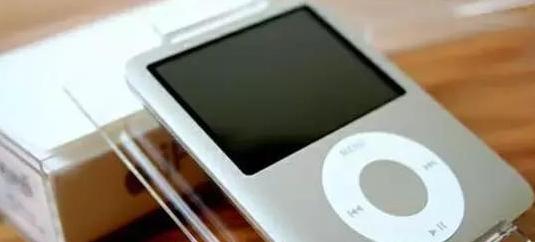 乔布斯是怎么发明苹果手机的,十年前乔布斯把iphone带给全世界