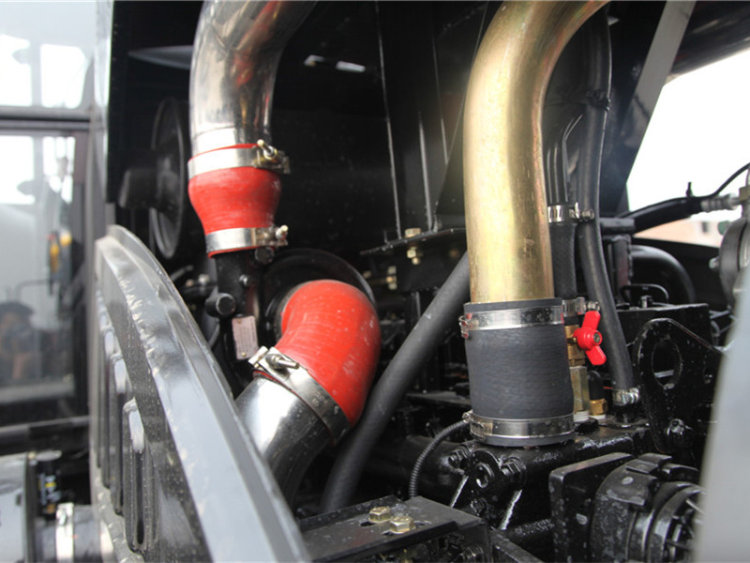 性价比最高的1604拖拉机,拖拉机1604和1404哪个更划算