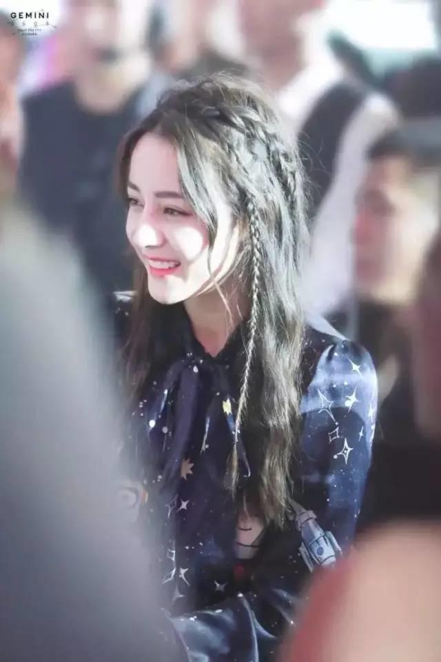 迪丽热巴高马尾发型编发教程,快来看看迪丽热巴同款编发教程吧