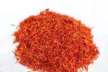 男人用中药泡脚的好处,中药泡脚好处多六大禁忌需注意