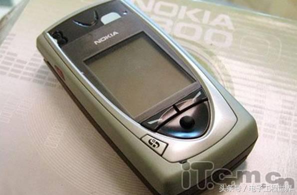 朋友圈被“10年前的手机”刷屏了!老泪纵横,都是青春和故事啊