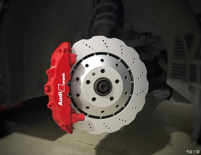 路西斯之星奥迪r8,奥迪r8帝王