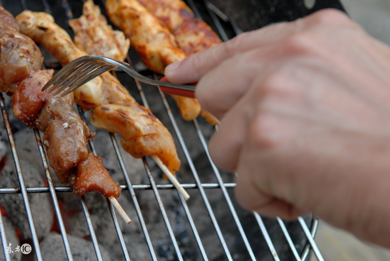 喝酒吃什么菜有毒,喝酒配什么菜吃会中毒