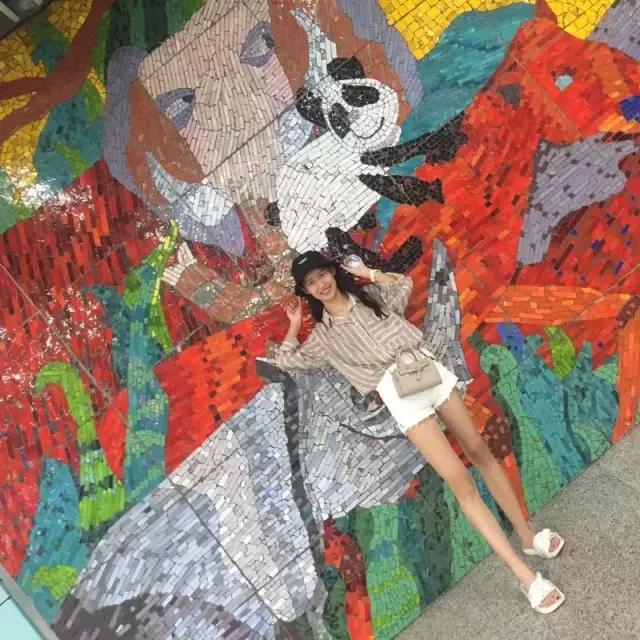 酷女孩街拍,好看的酷女孩街拍