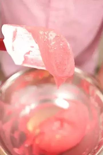 甜品爱好者的钟爱自制马卡龙,如何用马卡龙做甜点