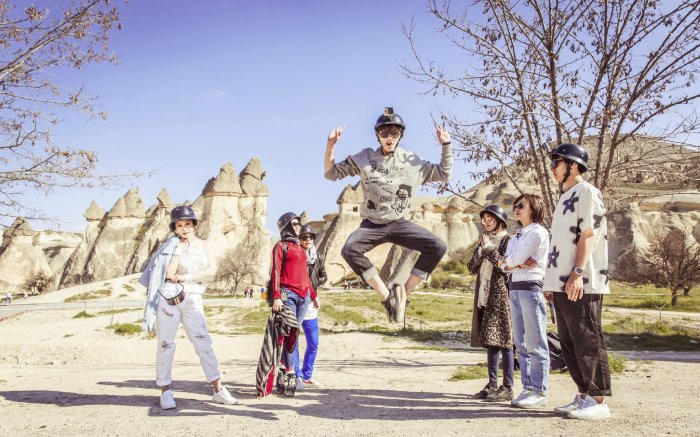 邓超帅气男明星,邓超鹿晗空中飞人