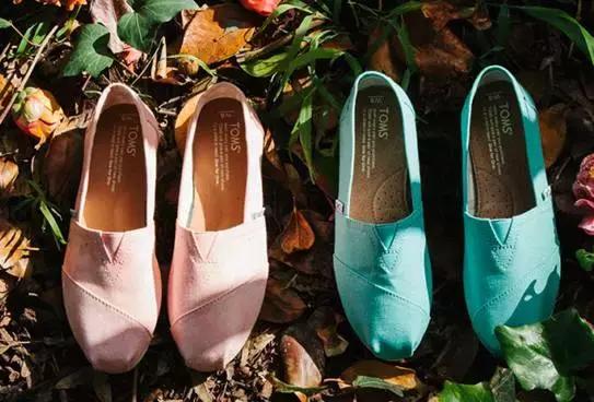 yeezy潮鞋推荐男学生,潮人夏季必入的鞋款yeezy椰子380