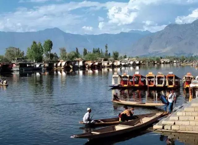 广州可以坐高铁去丽江吗,广州可以坐火车去越南吗