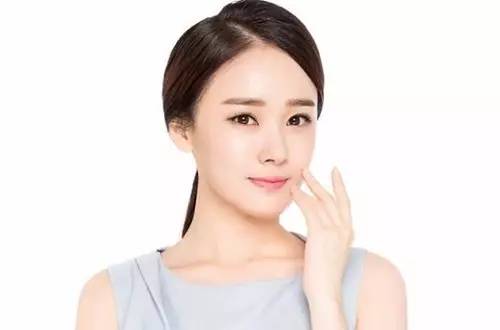 发根起痘痘是怎么回事,发根长了痘痘怎么回事