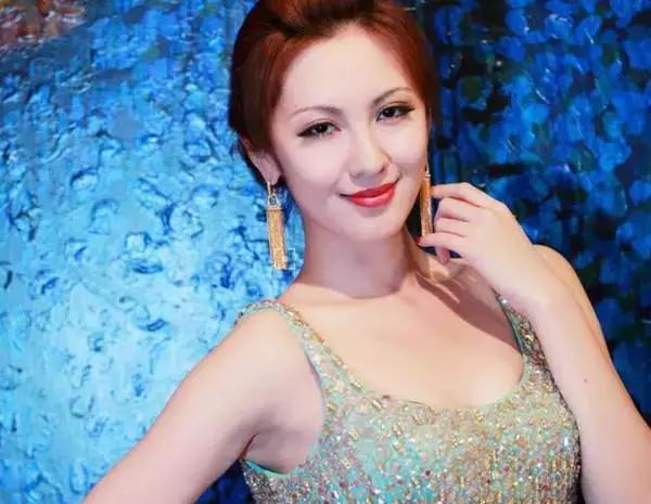 泰国著名的化妆品品牌有哪些,泰国化妆品最值得买的是哪些