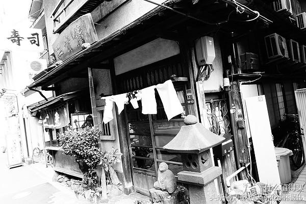 夫妻逛街买买买,夫妻日常买买买