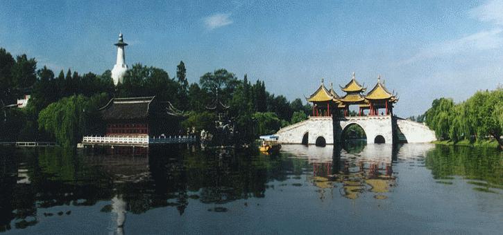 八点半夜读,八点夜读